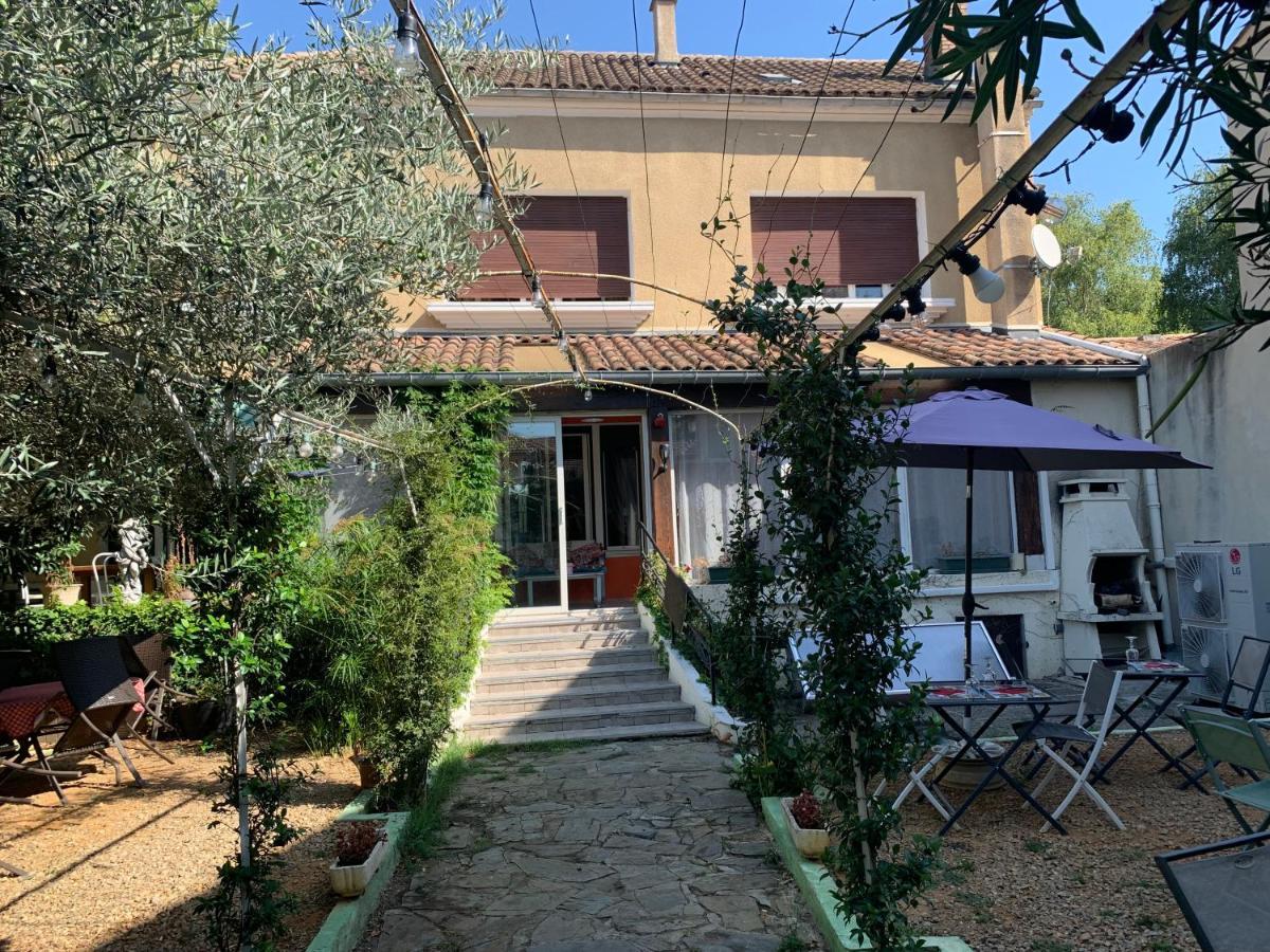Le Jardin D Ines Hotell Espéraza Exteriör bild