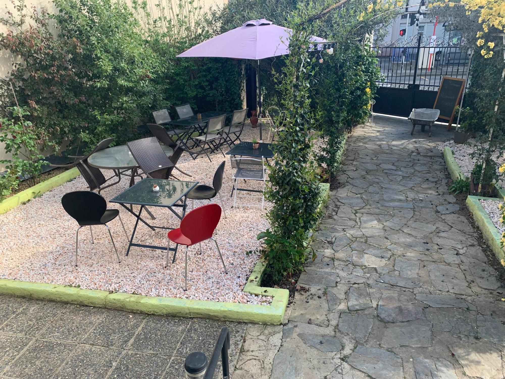 Le Jardin D Ines Hotell Espéraza Exteriör bild